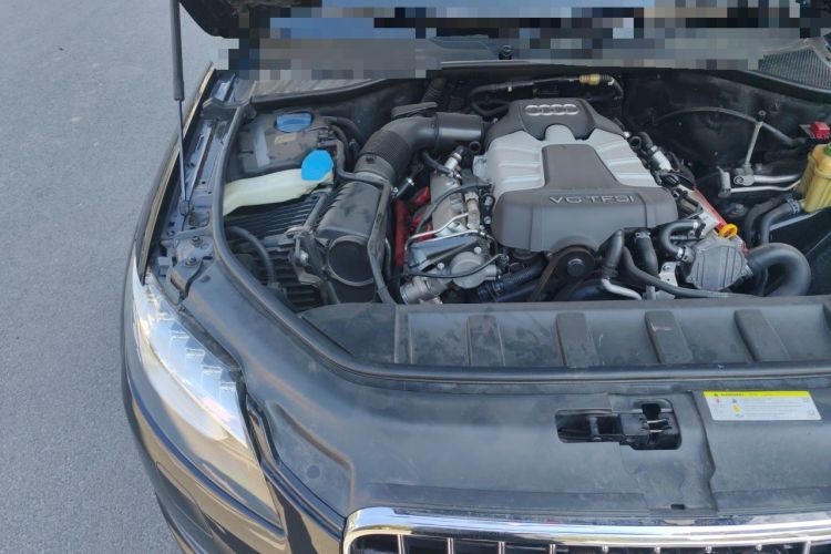 Used Audi Q7 2012 3.0 TFSI Comfort Model (200kW) Engine Bay Right
