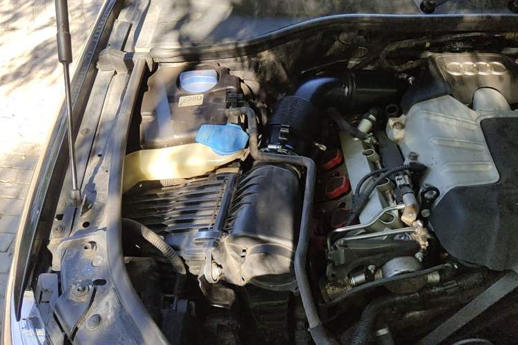 Used Audi Q7 2012 3.0 TFSI Ambition (200kW) Engine Bay Right