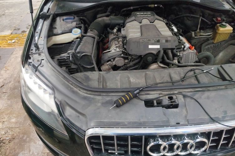 Used Audi Q7 2012 3.0 TFSI Ambition (200kW) Engine Bay Right