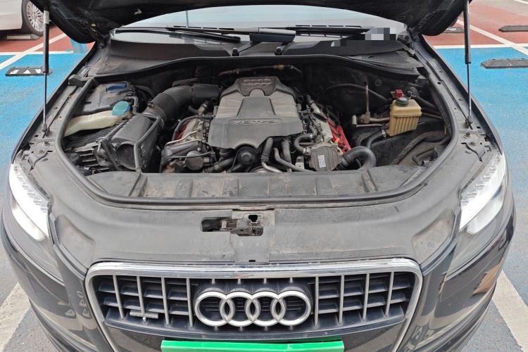 Used Audi Q7 2012 3.0 TFSI Comfort Model (200kW) Engine Bay
