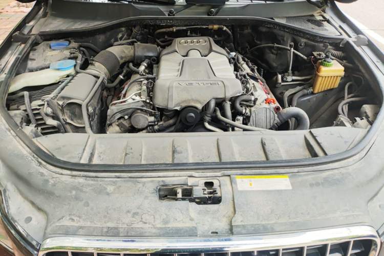 Used Audi Q7 2012 3.0 TFSI Ambition (200kW) Engine Bay