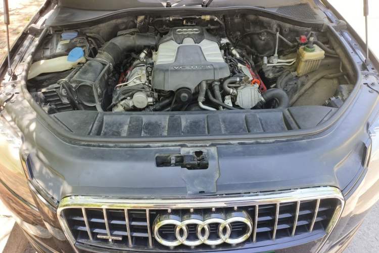 Used Audi Q7 2012 3.0 TFSI Ambition (200kW) Engine Bay