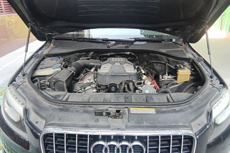 Used Audi Q7 2012 3.0 TFSI Technology Model (200kW) Engine Bay