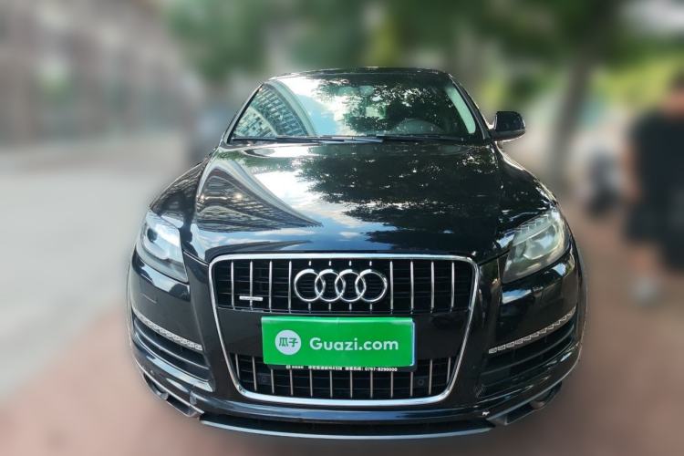 Used Audi Q7  Front