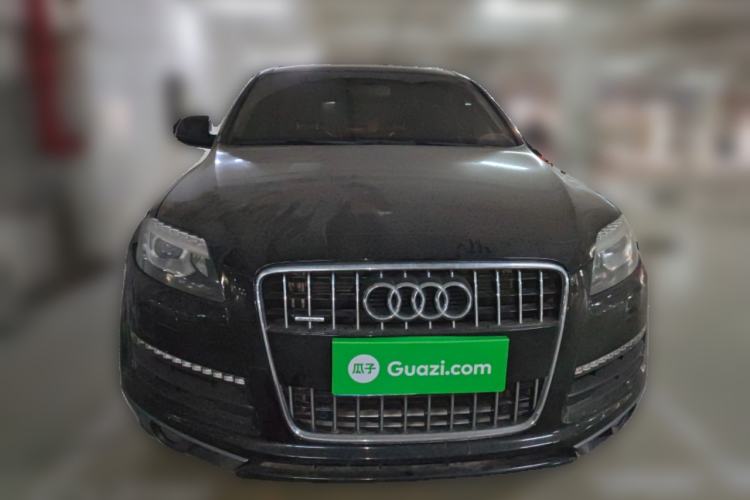 Used Audi Q7  Front
