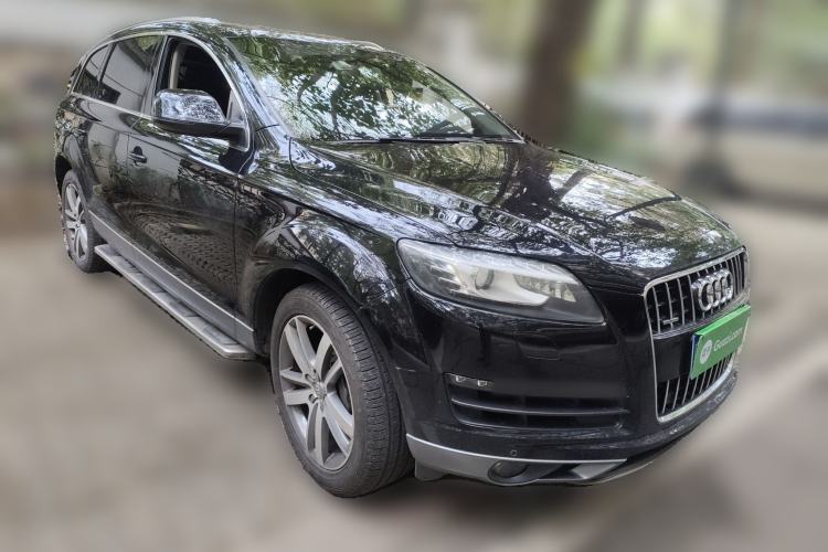 Used Audi Q7 2012 3.0 TFSI Ambition (200kW) Front Right 45 Deg