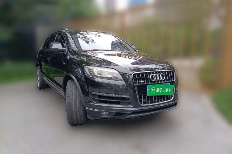 Used Audi Q7 2012 3.0 TFSI Comfort Model (245kW) Front Right 45 Deg