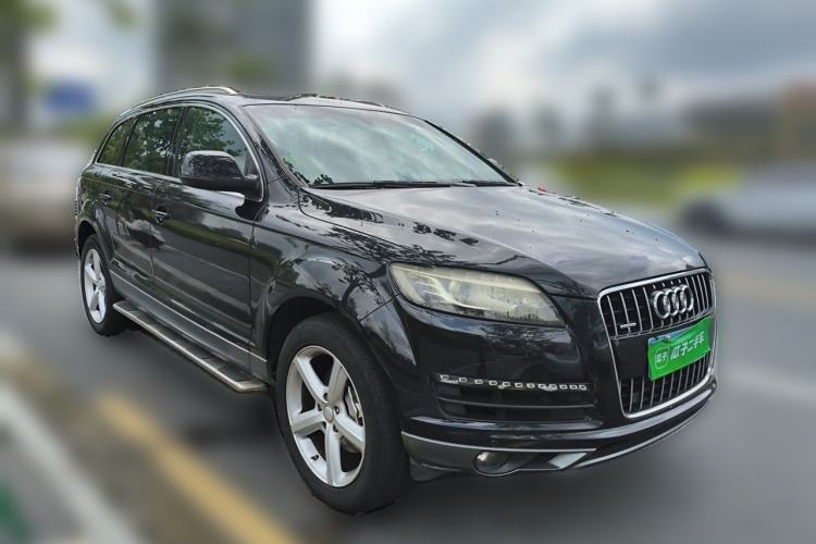 Used Audi Q7 2012 3.0 TFSI Ambition (200kW) Front Right 45 Deg