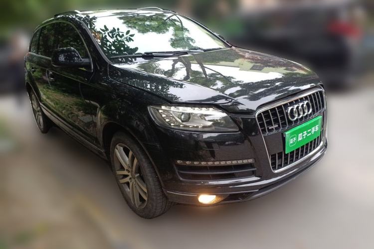 Used Audi Q7 2012 3.0 TDI Leading Model Front Right 45 Deg