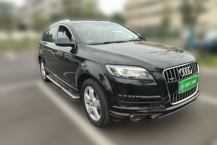 Used Audi Q7 2012 3.0 TDI Leading Model Front Right 45 Deg