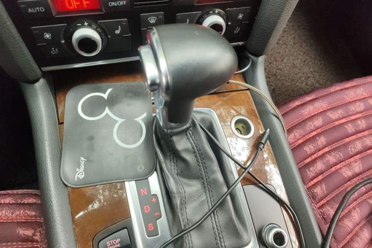 Used Audi Q7 2012 3.0 TFSI Ambition (200kW) Gear Lever