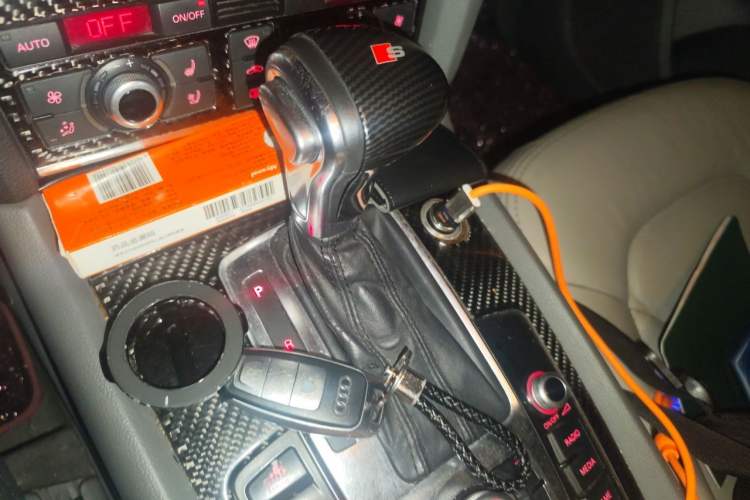 Used Audi Q7 2012 3.0 TFSI Technology Model (200kW) Gear Lever