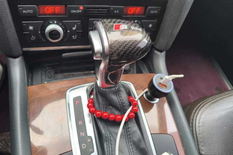 Used Audi Q7 2012 3.0 TFSI Technology Model (200kW) Gear Lever
