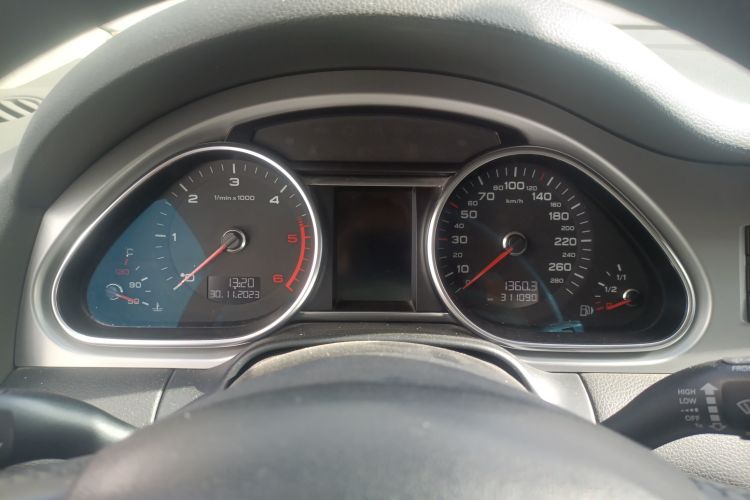 Used Audi Q7 2012 3.0 TDI Leading Model Instrument Cluster