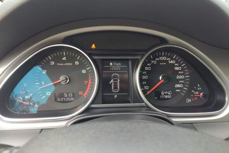 Used Audi Q7 2012 3.0 TFSI Ambition (200kW) Instrument Cluster