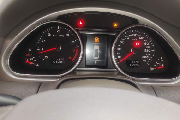 Used Audi Q7 2012 3.0 TFSI Comfort Model (200kW) Instrument Cluster
