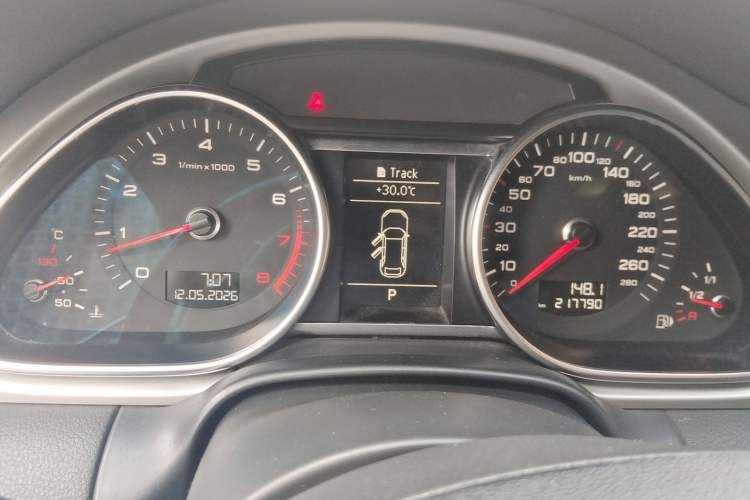 Used Audi Q7 2012 3.0 TFSI quattro (200kW) Advanced trim Instrument Cluster