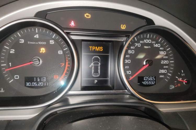 Used Audi Q7 2012 3.0 TFSI Comfort Model (200kW) Instrument Cluster