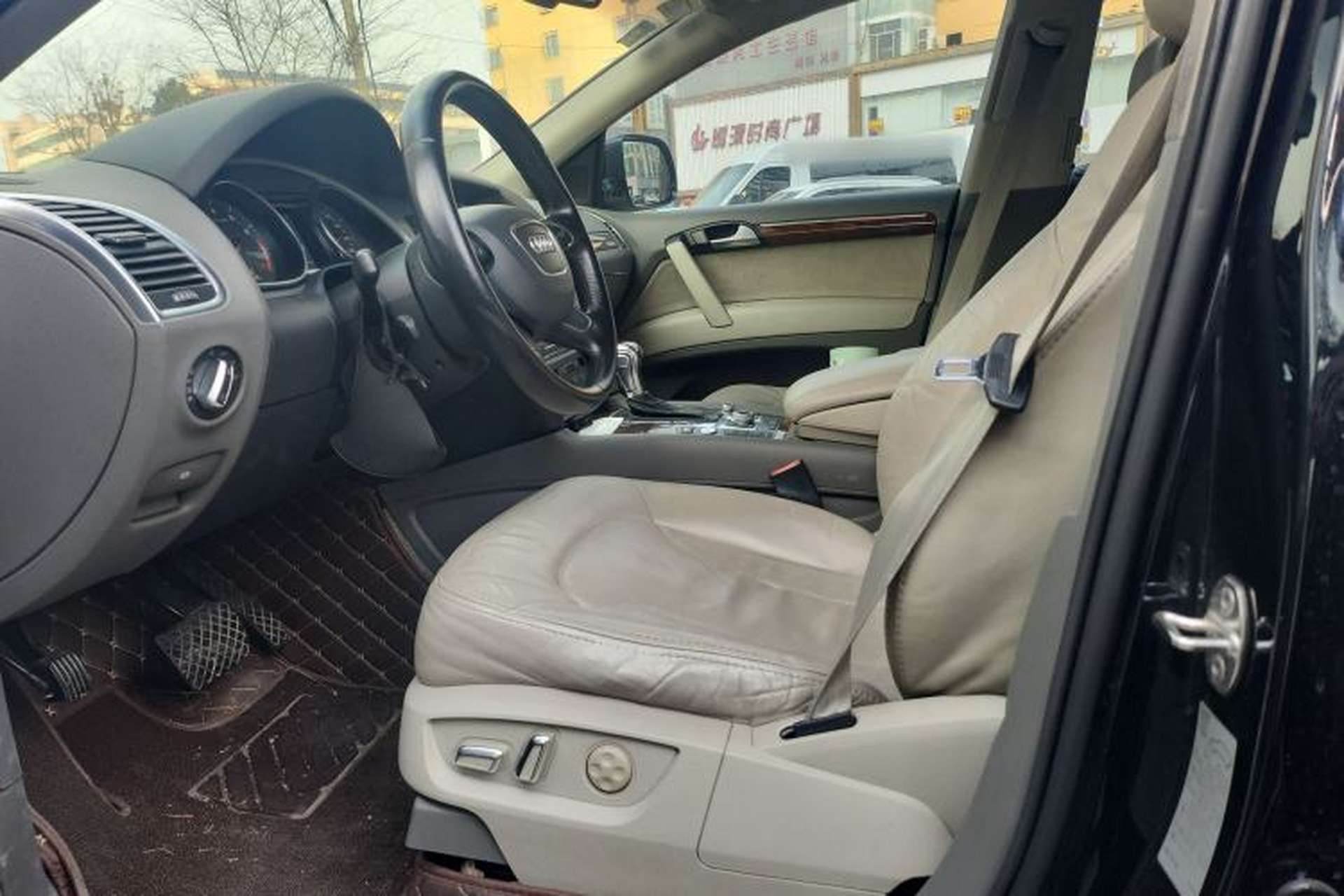 Used Audi Q7 2012 3.0 TFSI Comfort Model (200kW) Left Front Seat