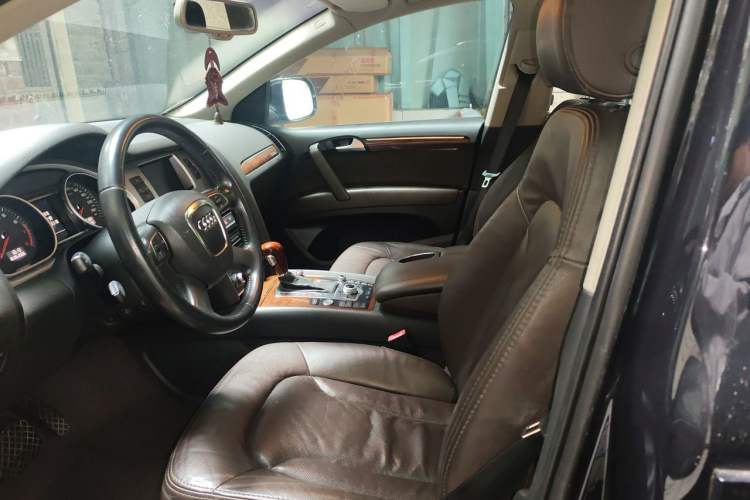 Used Audi Q7 2012 3.0 TFSI Comfort Model (245kW) Left Front Seat