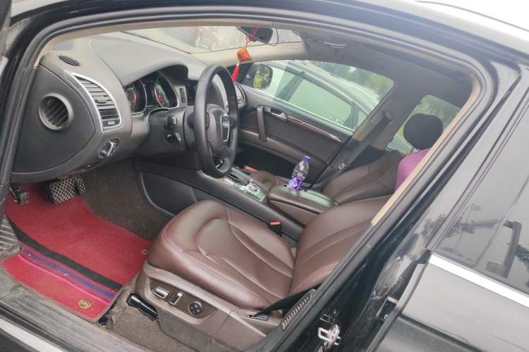 Used Audi Q7 2012 3.0 TFSI Ambition (200kW) Left Front Seat