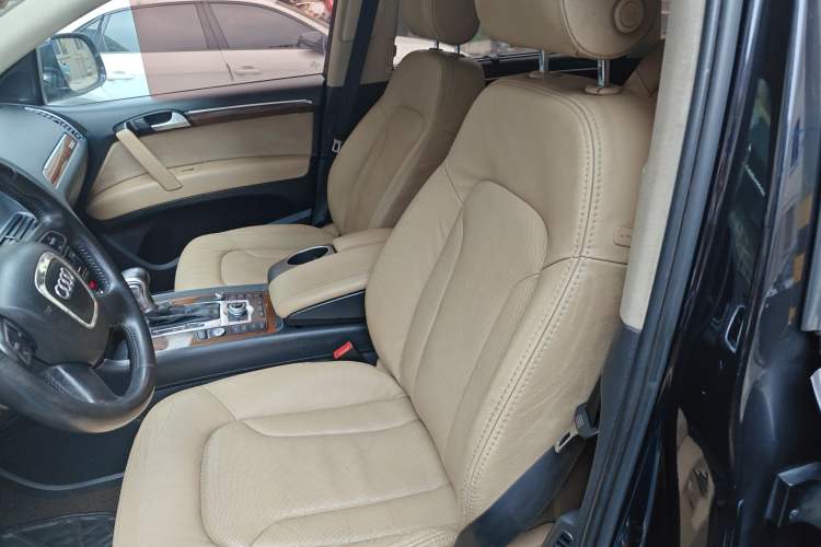 Used Audi Q7 2012 3.0 TFSI Ambition (200kW) Left Front Seat