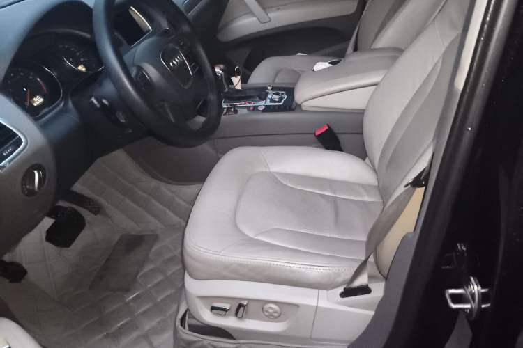 Used Audi Q7 2012 3.0 TFSI Comfort Model (200kW) Left Front Seat