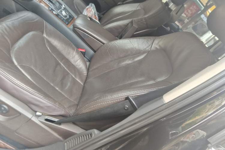 Used Audi Q7 2012 3.0 TFSI quattro (200kW) Advanced trim Left Front Seat