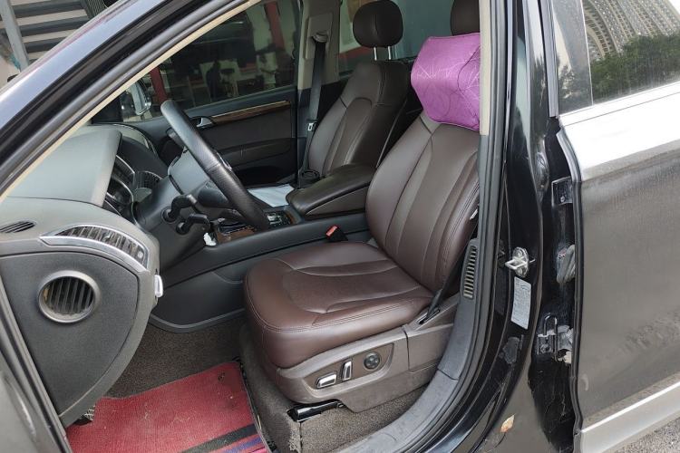 Used Audi Q7 2012 3.0 TFSI Ambition (200kW) Left Front Seat