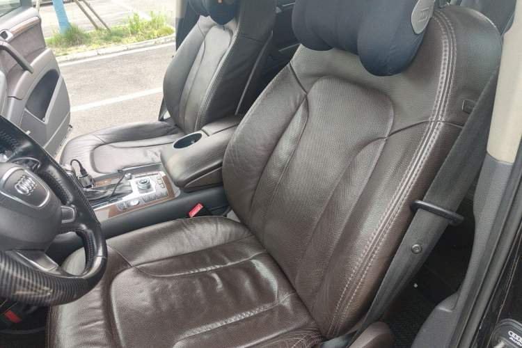 Used Audi Q7 2012 3.0 TDI Leading Model Left Front Seat