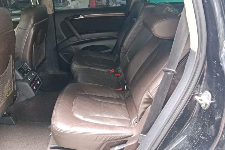 Used Audi Q7 2012 3.0 TFSI Technology Model (200kW) Left Rear Seat