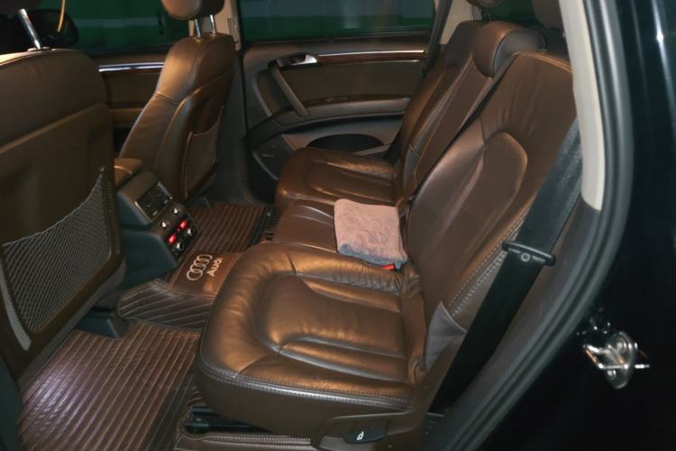 Used Audi Q7 2012 3.0 TFSI Comfort Model (200kW) Left Rear Seat