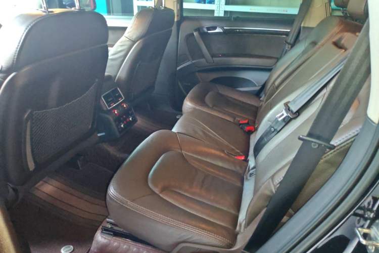 Used Audi Q7 2012 3.0 TFSI Technology Model (200kW) Left Rear Seat