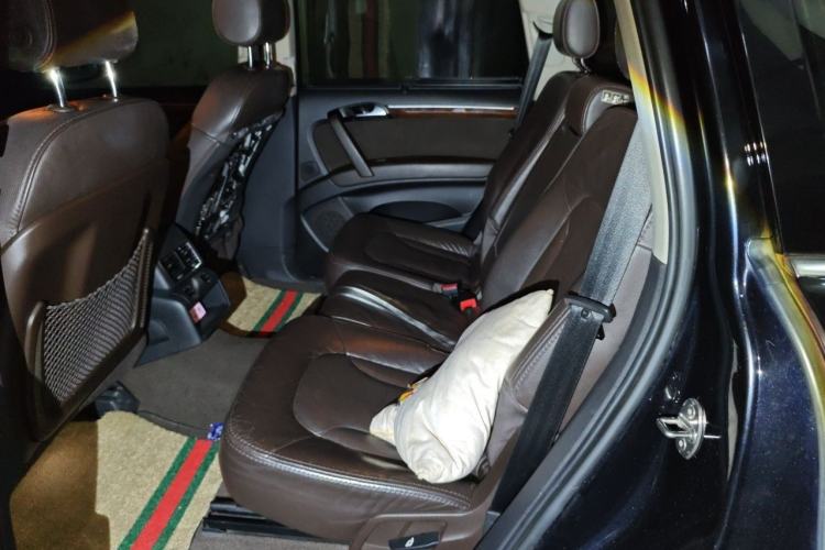 Used Audi Q7 2012 3.0 TFSI Technology (245kW) Left Rear Seat