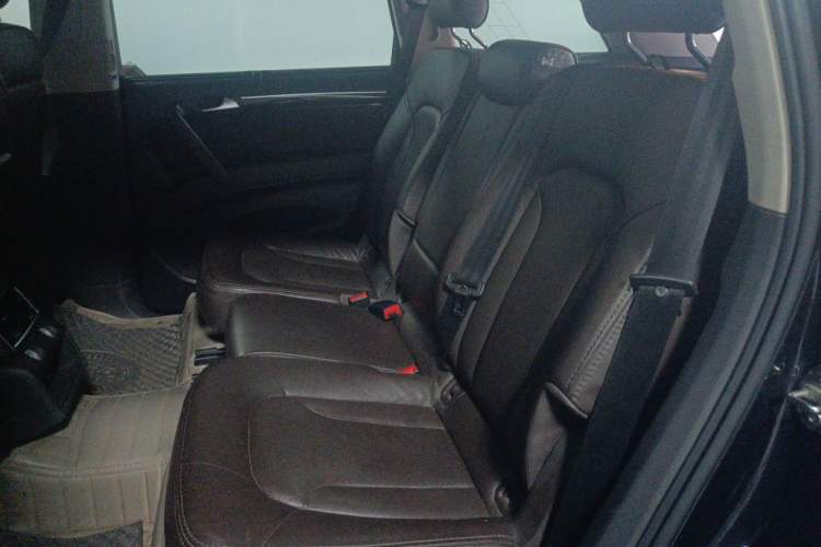 Used Audi Q7 2012 3.0 TFSI Technology Model (200kW) Left Rear Seat