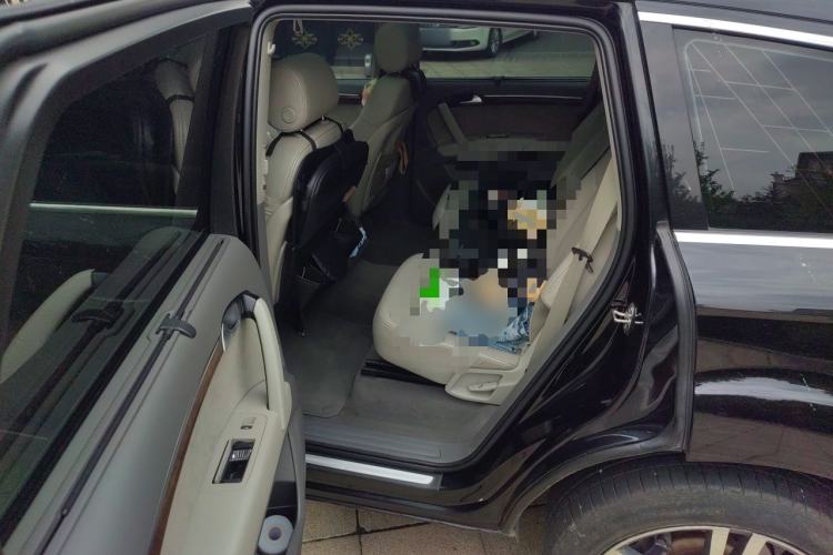 Used Audi Q7 2012 3.0 TFSI Ambition (200kW) Left Rear Seat