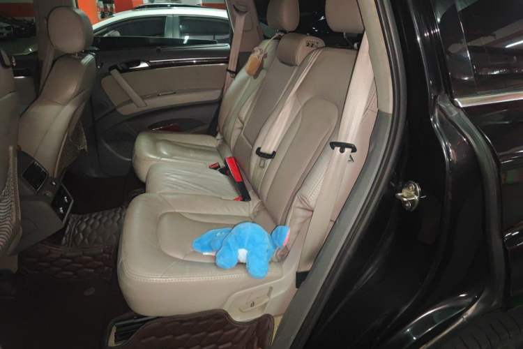 Used Audi Q7 2012 3.0 TFSI Comfort Model (200kW) Left Rear Seat