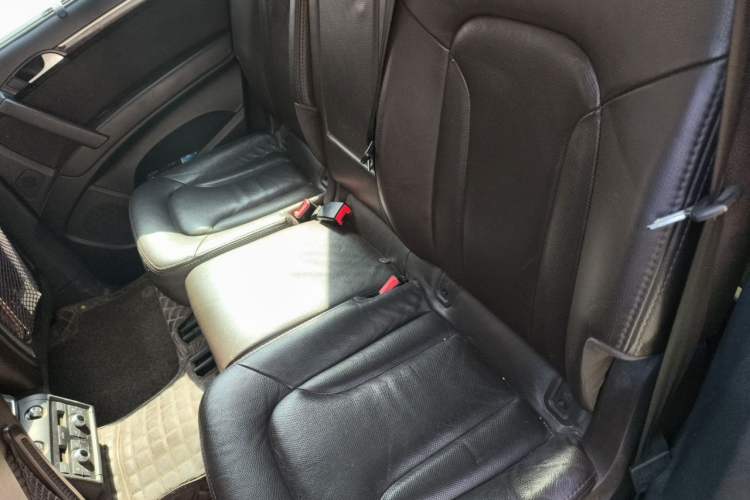 Used Audi Q7 2012 3.0 TFSI Technology (245kW) Left Rear Seat
