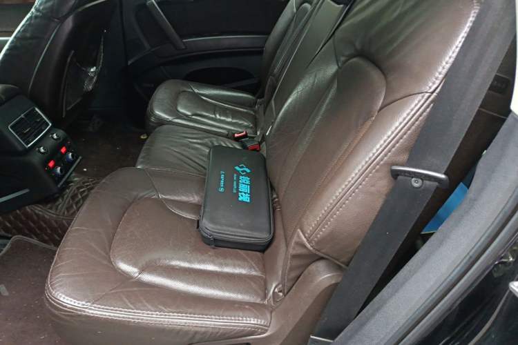 Used Audi Q7 2012 3.0 TFSI Comfort Model (200kW) Left Rear Seat