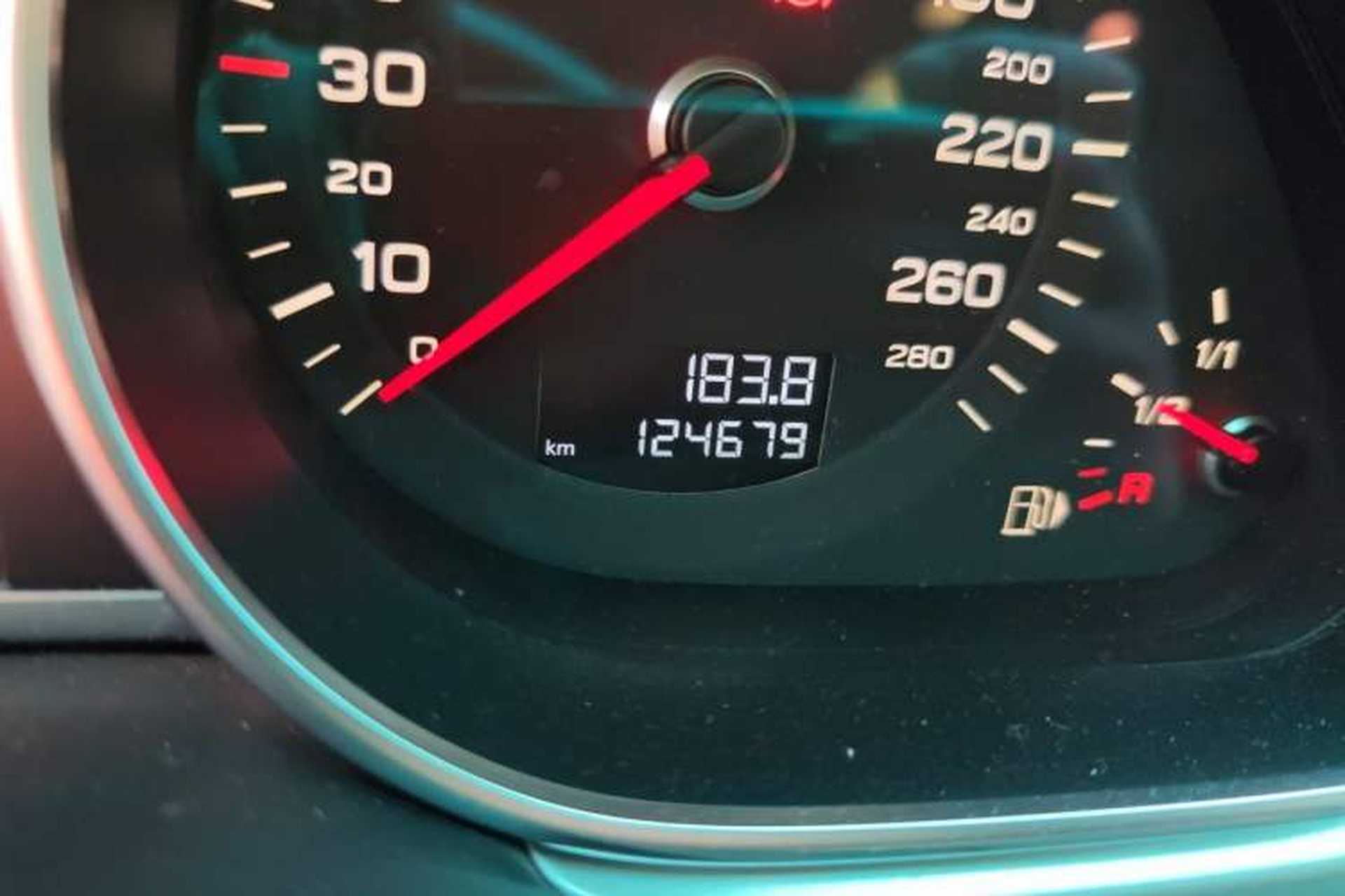 Used Audi Q7 2012 3.0 TFSI Ambition (200kW) Odometer Close Up