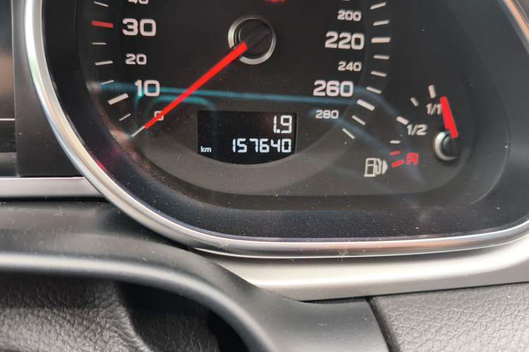 Used Audi Q7 2012 3.0 TFSI Technology Model (200kW) Odometer Close Up