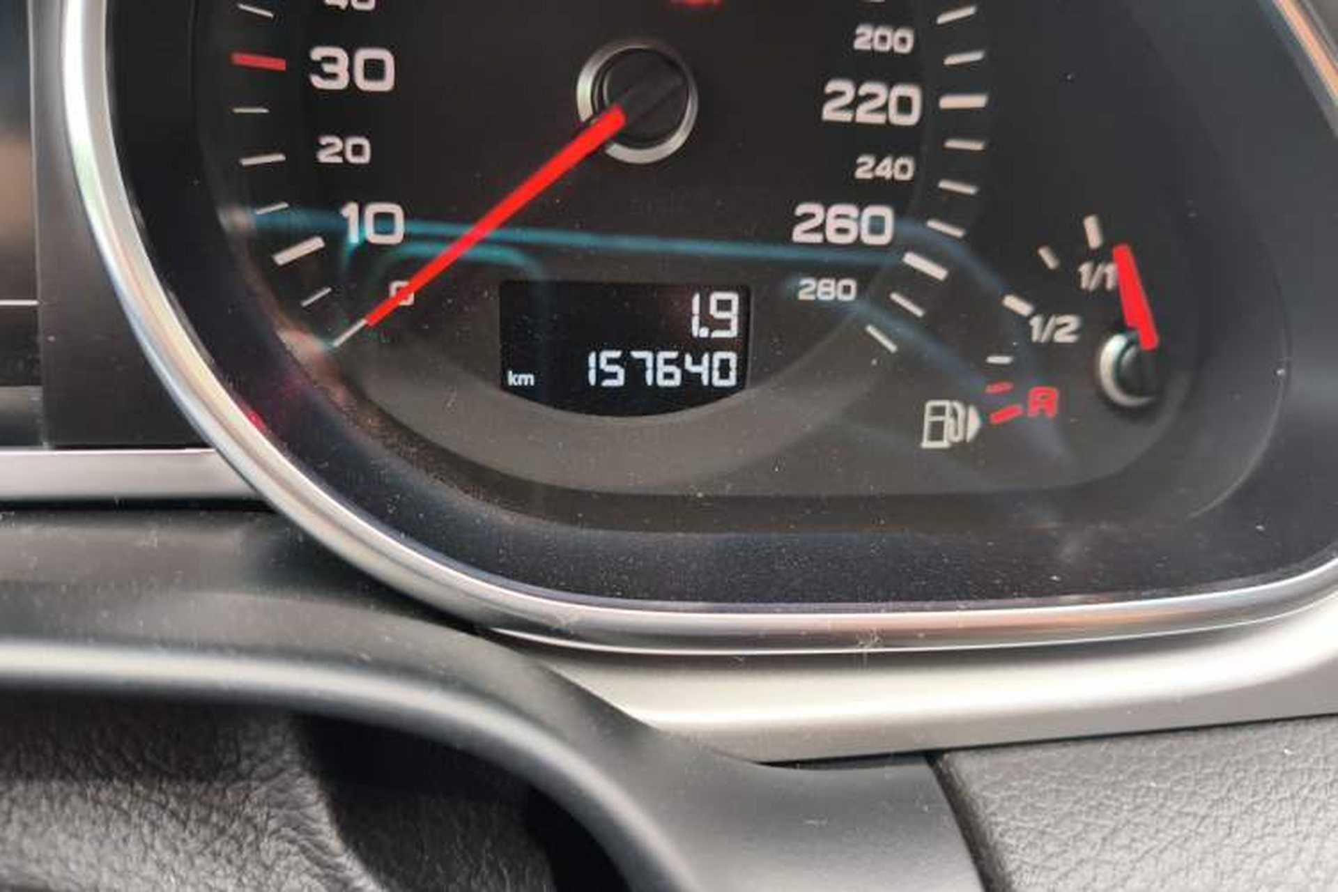 Used Audi Q7 2012 3.0 TFSI Technology Model (200kW) Odometer Close Up