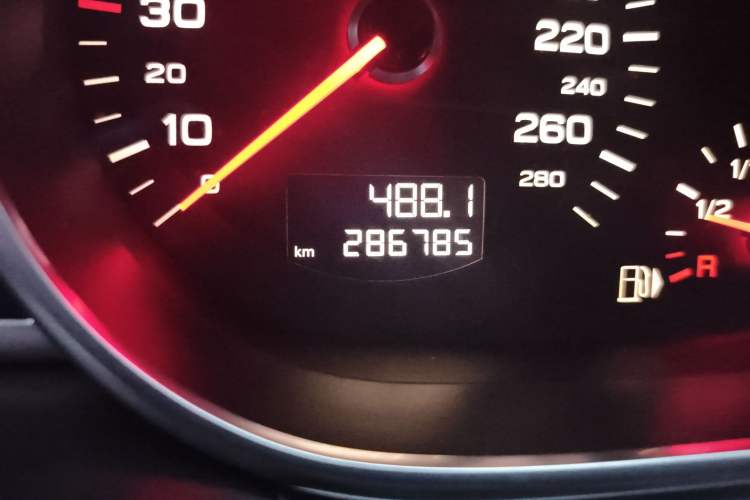 Used Audi Q7 2012 3.0 TFSI Comfort Model (200kW) Odometer Close Up
