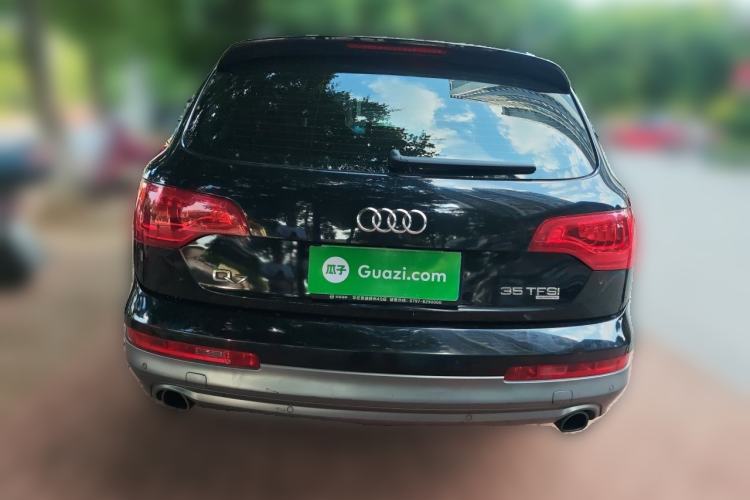 Used Audi Q7  Rear