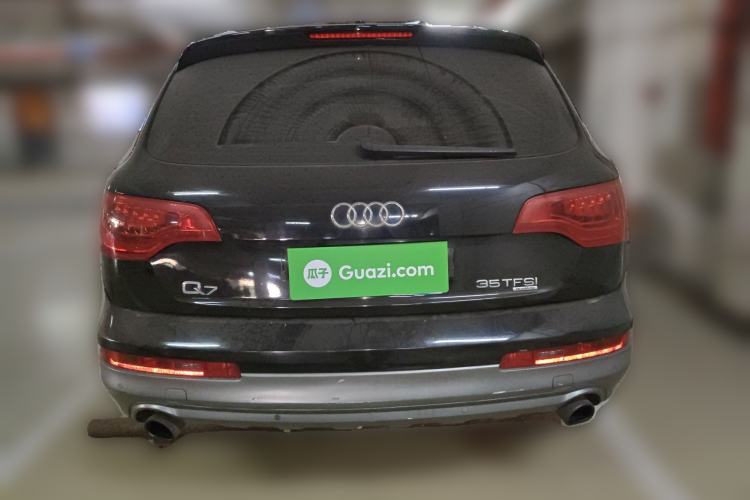 Used Audi Q7  Rear