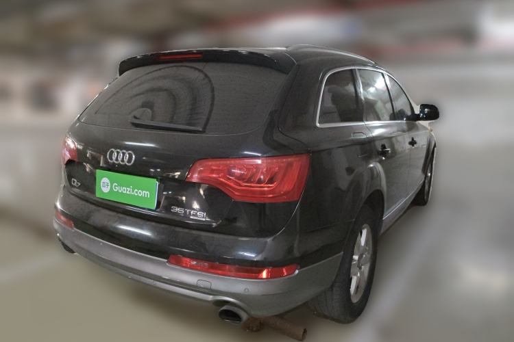 Used Audi Q7  Rear Right 45 Deg