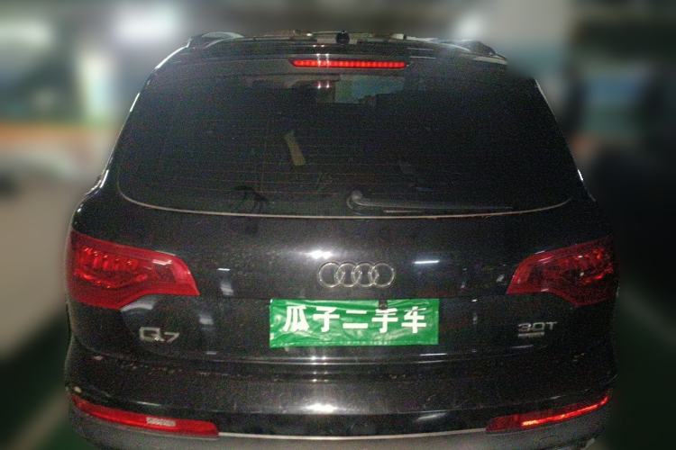 Used Audi Q7  Rear
