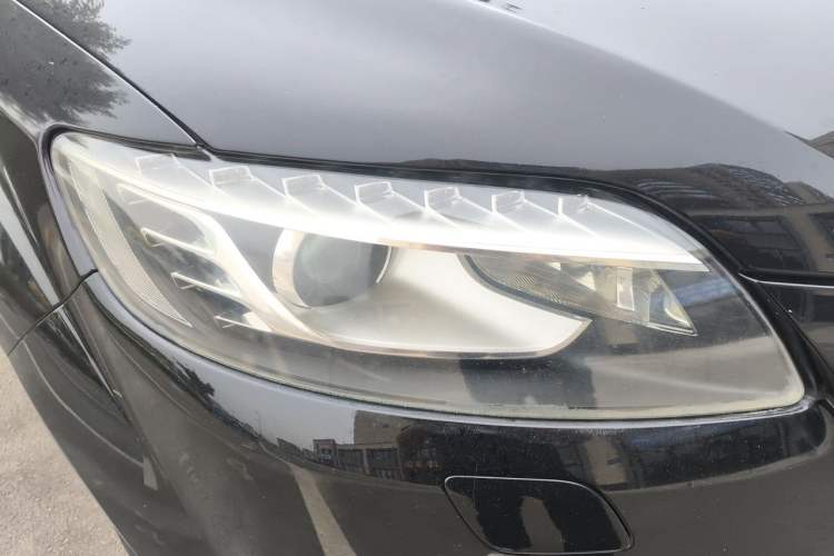 Used Audi Q7 2012 3.0 TFSI Technology Model (200kW) Right Front Headlight