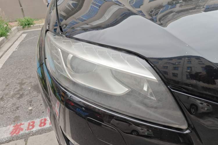 Used Audi Q7 2012 3.0 TFSI Ambition (200kW) Right Front Headlight