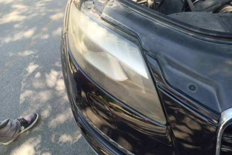 Used Audi Q7 2012 3.0 TFSI Ambition (200kW) Right Front Headlight